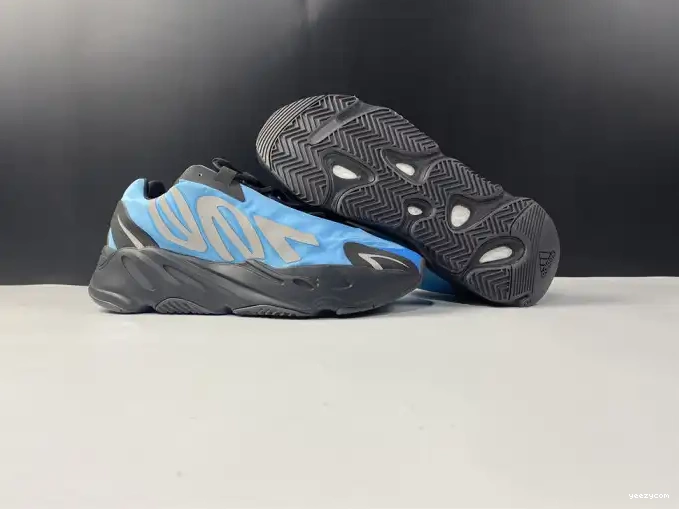 'Bright GZ3079 MNVN Cyan' Boost Yeezy 700 ADIDAS 0606